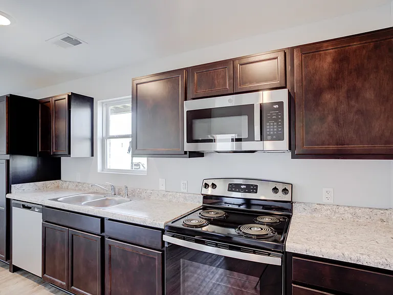 Cypress Point Apartments — Photo 54