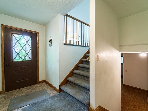 3rd image of 11895 Eisenhower Dr