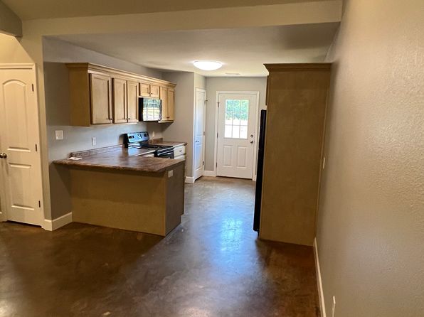 1110 Belt St APT D2