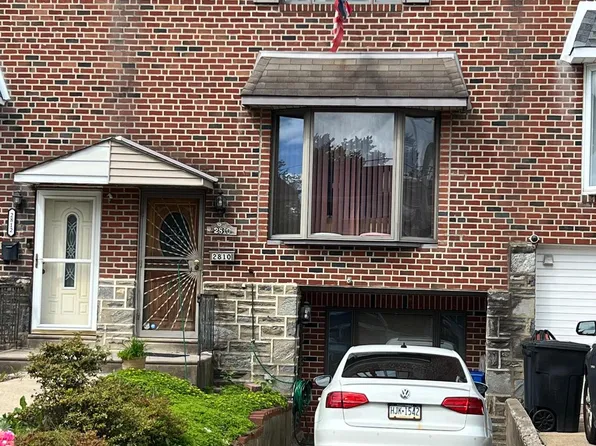 2810 Tremont St, Philadelphia, PA 19136