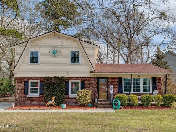 26 Twin Oaks Drive, Castle Hayne, NC 28429