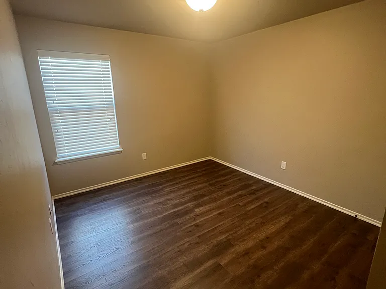 18509 Agua Dr — Photo 12