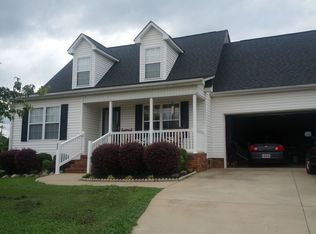 407 Free Stone Ave, Woodruff, SC 29388