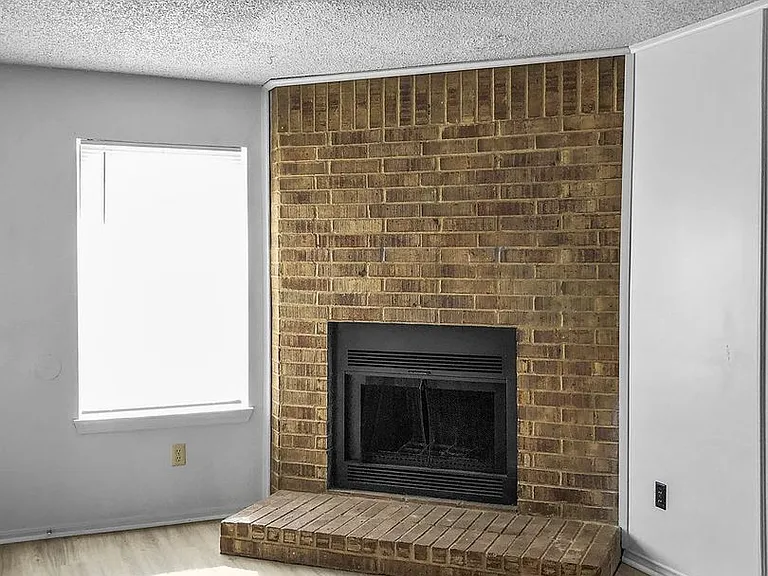 821 N Mesquite St — Photo 4