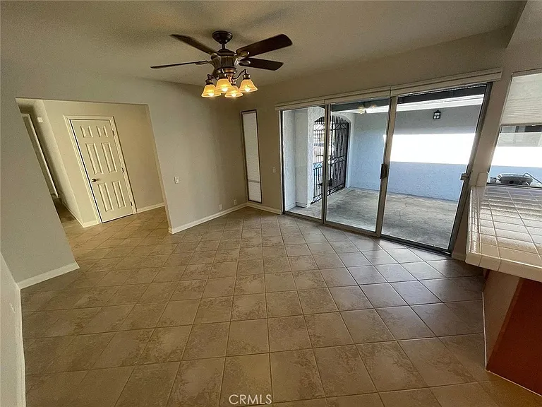 25372 Pacifica Ave — Photo 9