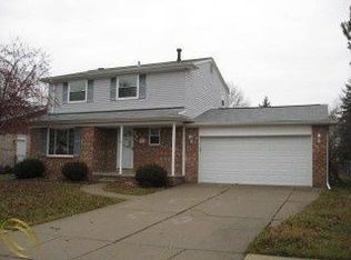 42500 Majestic Ct, Canton, MI 48188