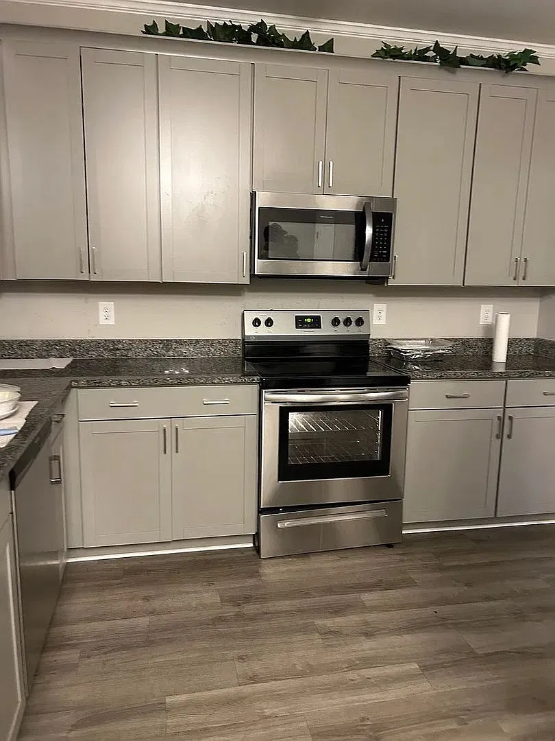 Room in 4 Bedroom Home in Atlanta — Photo 4