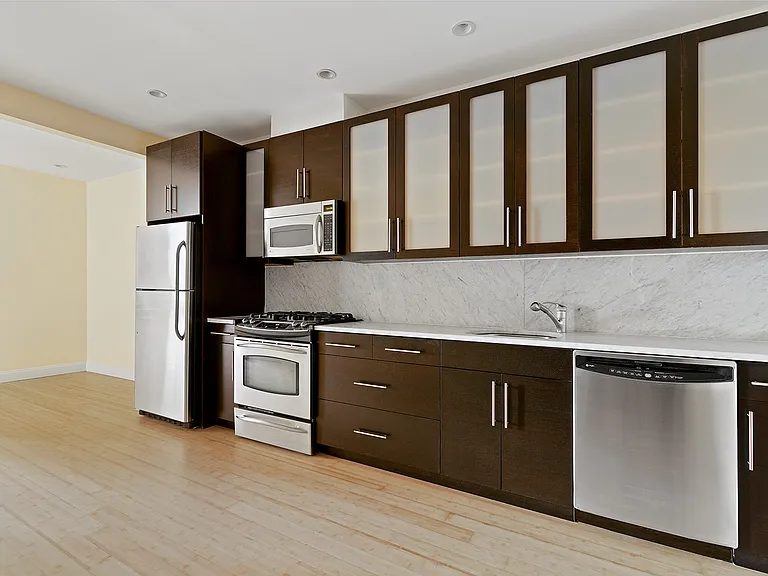 35 McDonald Ave #1A — Photo 3