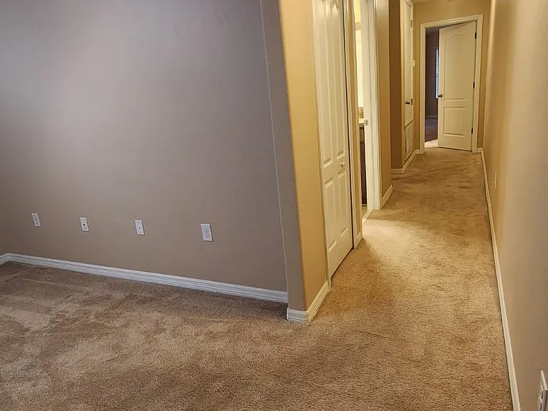 372 Carina Cir — Photo 19
