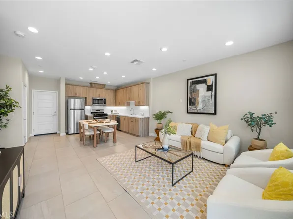 4016 Peony Paseo #4, Ontario, CA 91761