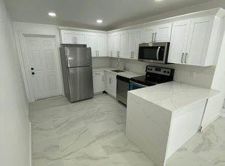 3990 SW 51st St #2, Fort Lauderdale, FL 33312
