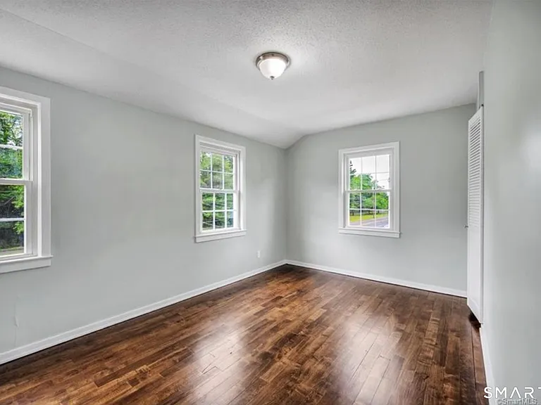 607 Hartford Rd — Photo 7
