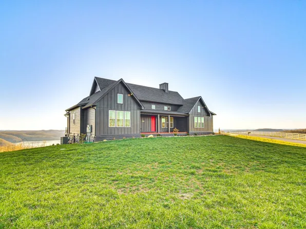 99 Bald Eagle Rd, Hilham, TN 38568