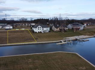 1229 Summerland Ky, Machesney Park, IL 61103