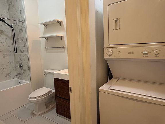 5th image of 2711 N Mildred Ave APT 1B