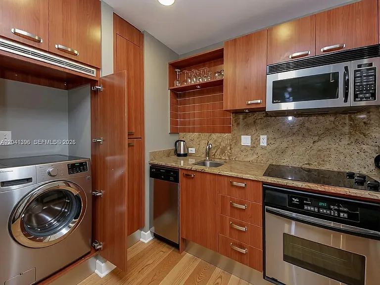 1395 Brickell Ave #0 — Photo 3