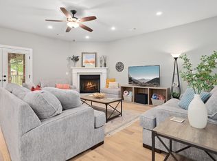 4479 W Putting Green Dr #ID1221885P, Fayetteville, AR 72704
