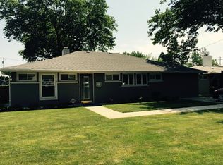 10 Wellington Rd, Greenvale, NY 11548