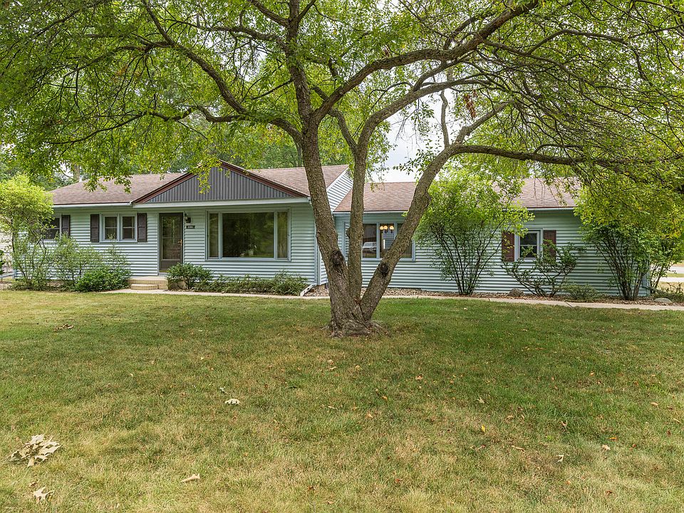 1st image of 8433 Newells Ln
