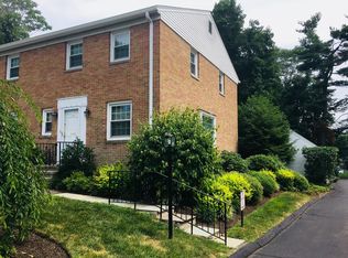 49 Heritage Hill Rd, New Canaan, CT 06840