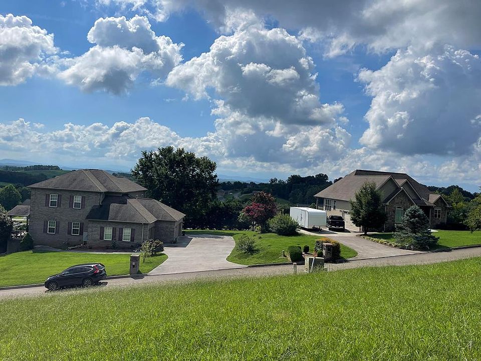 1st image of Summerhill Dr