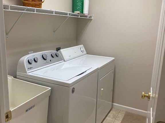 5th image of 8436 Country View Ln
