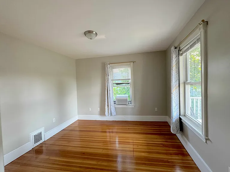 Big bedroom 3