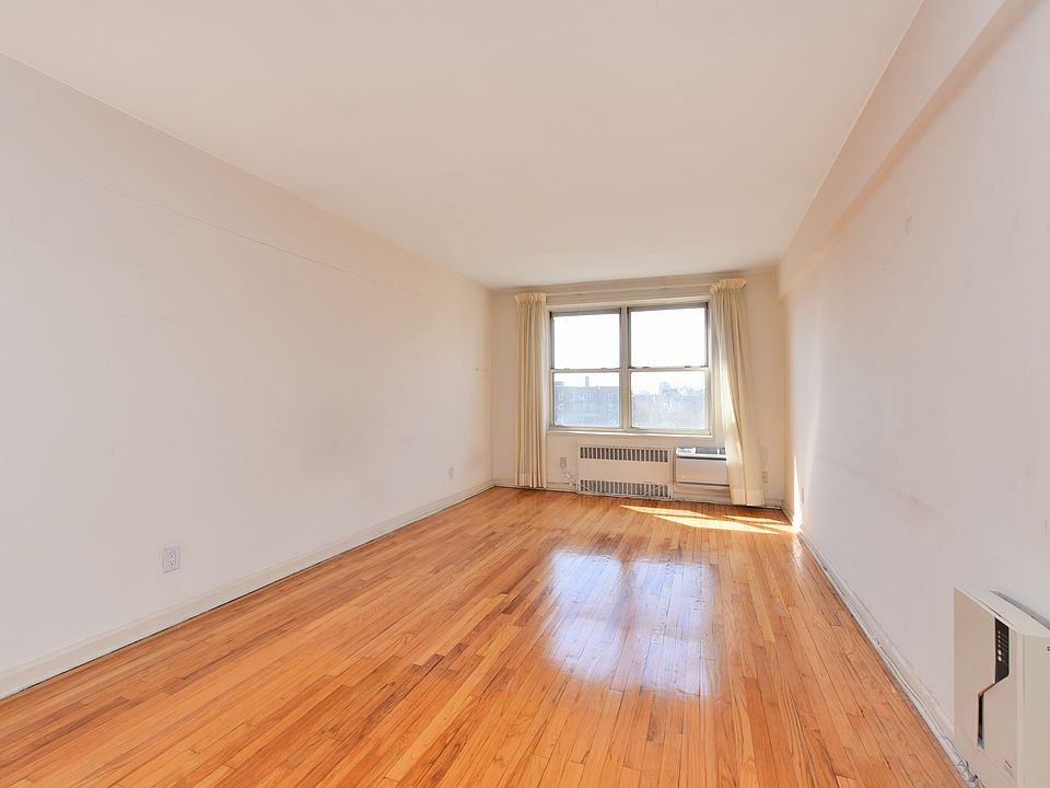 1st image of 2621 Union St APT 6G