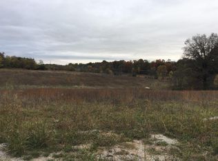 2011 S Rainbow Rd, Rogers, AR 72758