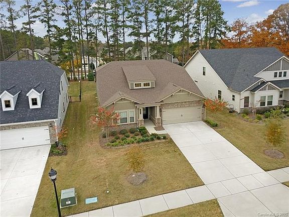 2nd image of 14911 Batteliere Dr