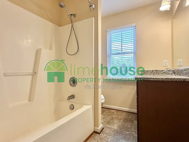 132 Filbert St — Photo 15