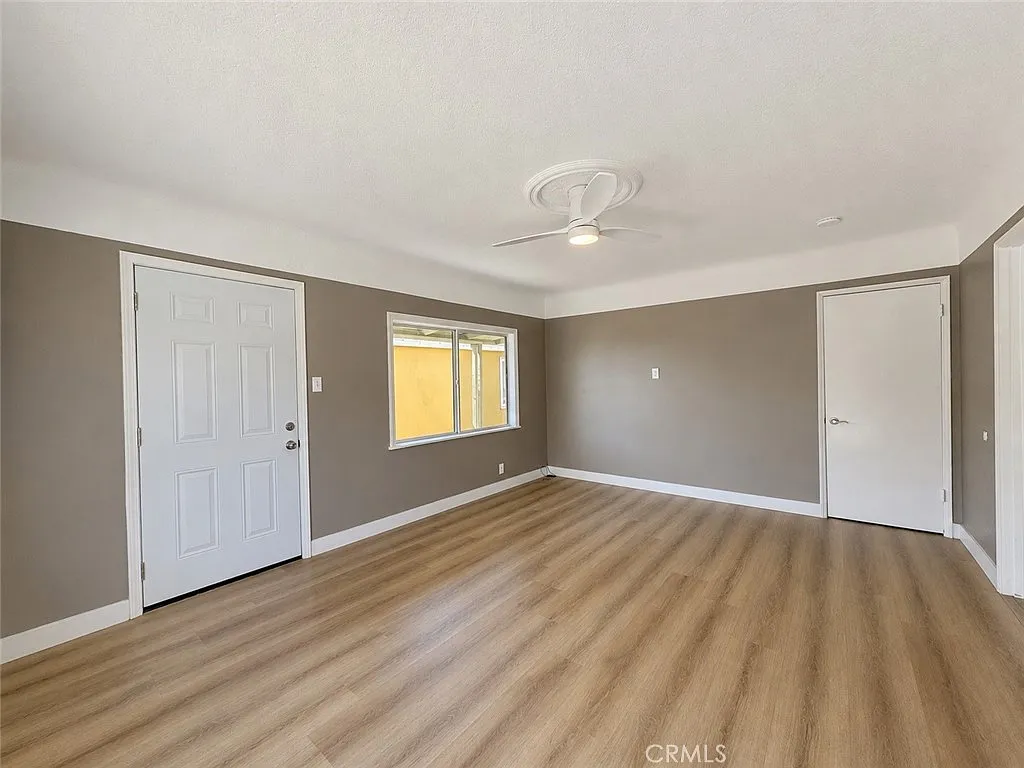 2 bed, 1100 sqft, $2,900 — Photo 3