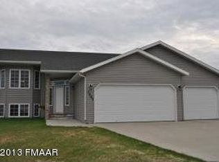 1007 11th Ave SE, Barnesville, MN 56514