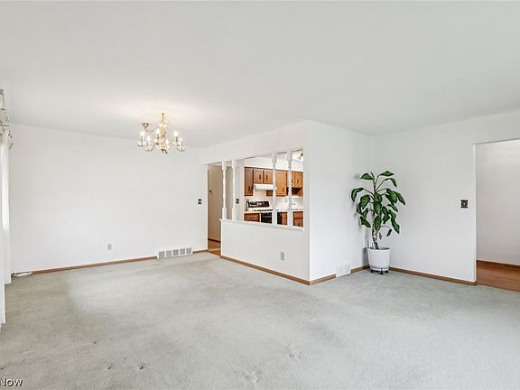 4th image of 1608 Jacqueline Dr