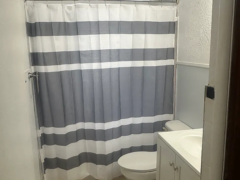 910 Windsor Ave #912 — Photo 3