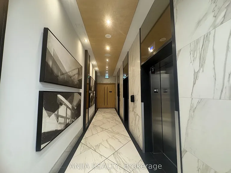 89 McGill St #2006 — Photo 3