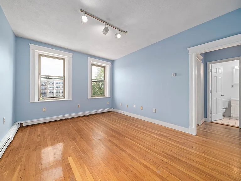 1625 Commonwealth Ave #18 — Photo 8