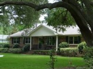 191 Wakendaw Rd, Mt Pleasant, SC 29464