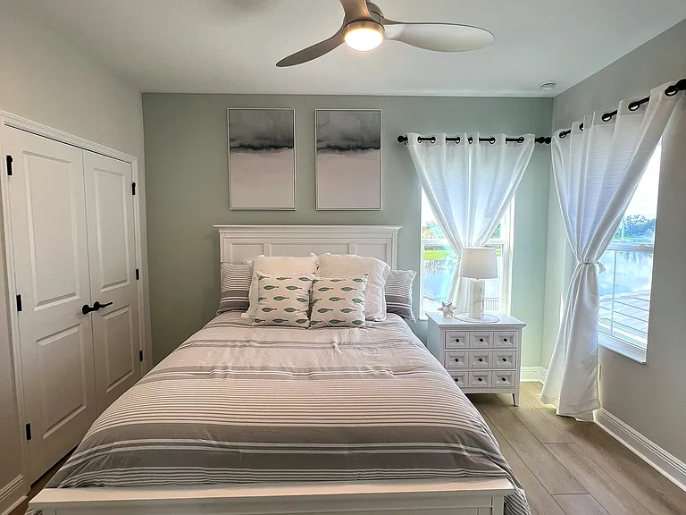 5th bedroom on the 2nd floor