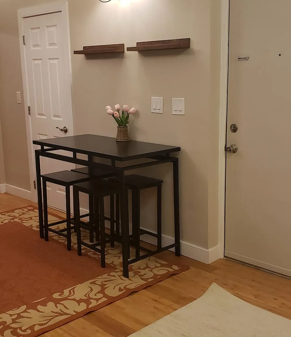 2 bed, 600 sqft, $2,050 — Photo 4