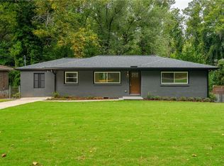 3285 Pinehill Dr, Decatur, GA 30032