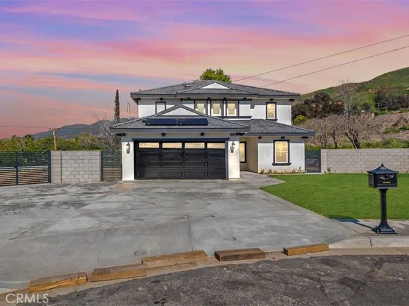 3994 La Hacienda Dr, San Bernardino, CA 92404