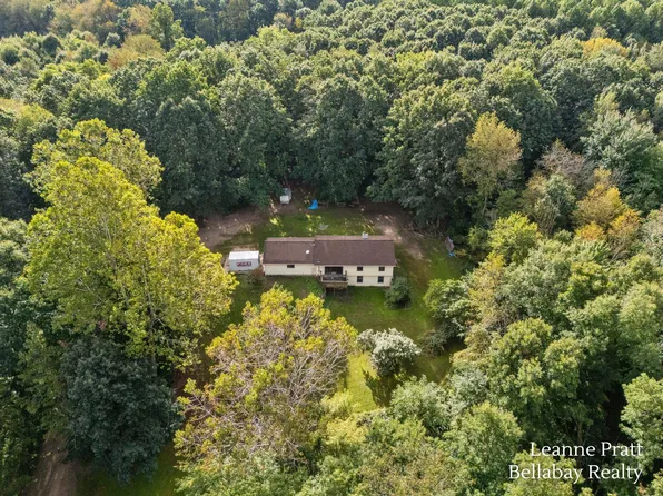 3751 22nd St, Dorr, MI 49323
