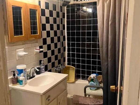 42 Pine Street #4M, Yonkers, NY 10701