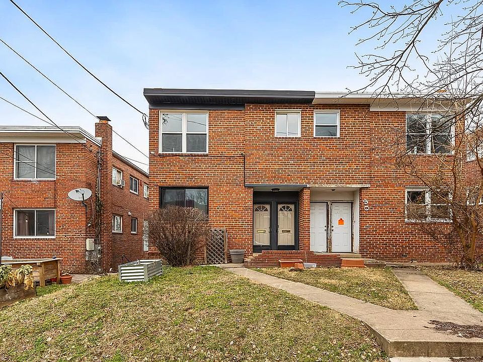 1st image of 228 Webster St NE APT 2