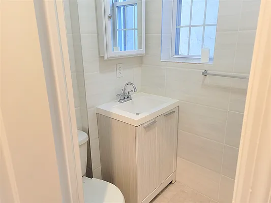 Rented by Virtual Real Estate | media 15