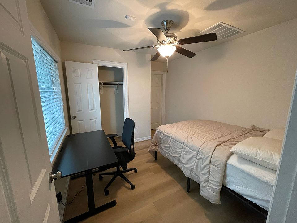 1st image of 2707 Shadybrook Meadow Dr #1