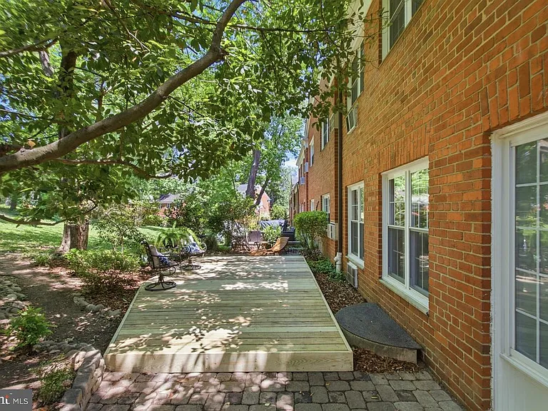 3712 Valley Dr — Photo 30