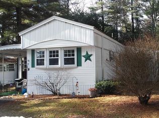 84 Maplewood Dr, Halifax, MA 02338