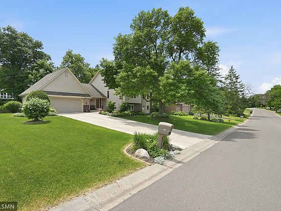 2nd image of 1426 Colleen Ave